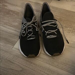 New Balance Men's Black and Gray Sneakers